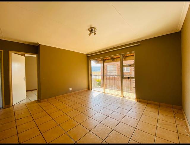 2 BEDROOM SECTIONAL TITLE FOR SALE IN WITFIELD